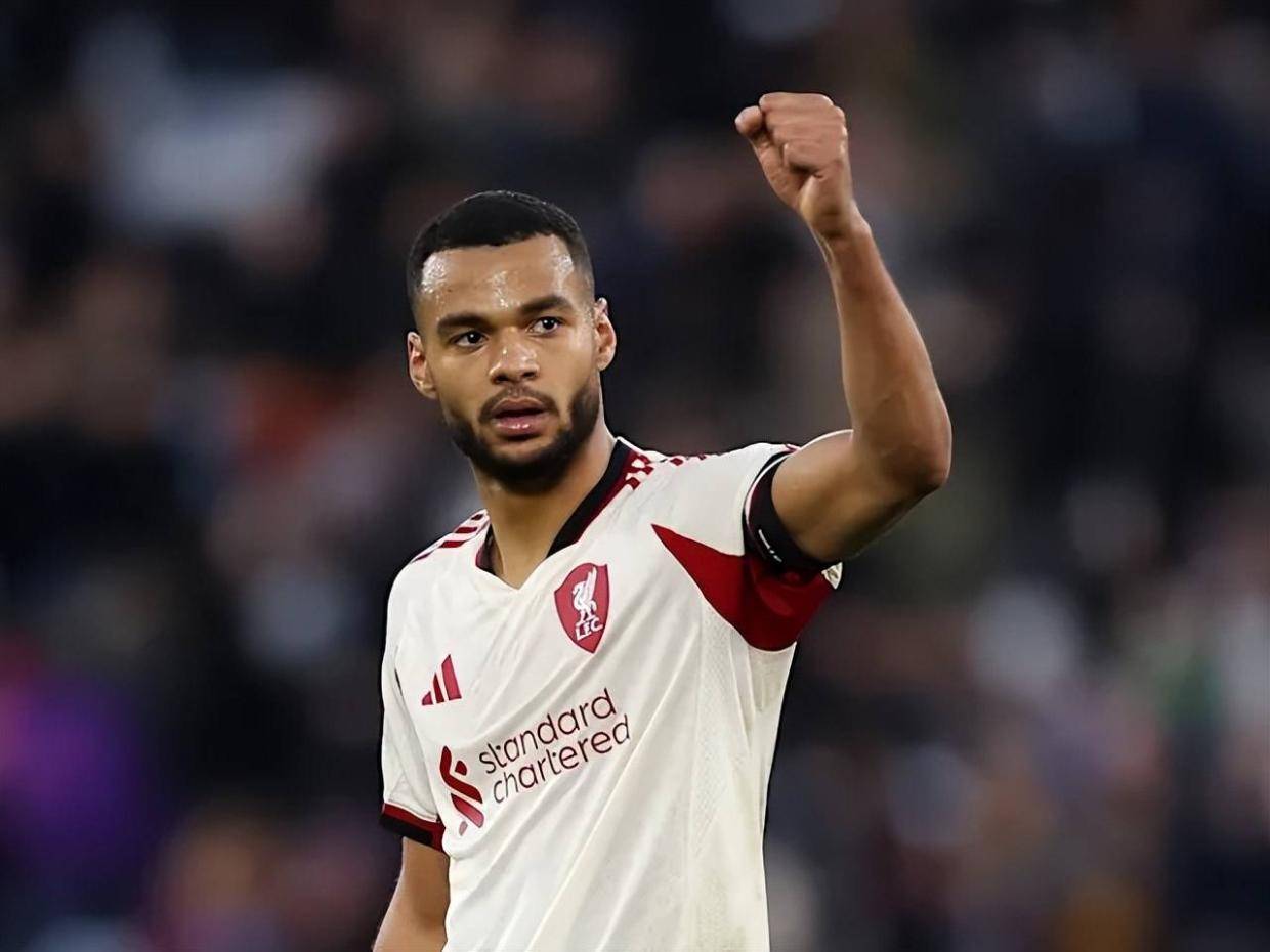 利物浦锋线告急！斯洛特否认召回埃利奥特，寄望加克波复出救场